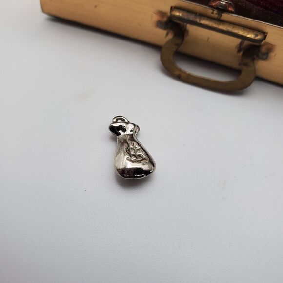 Money-bag charm pendant - Picture 2 of 2